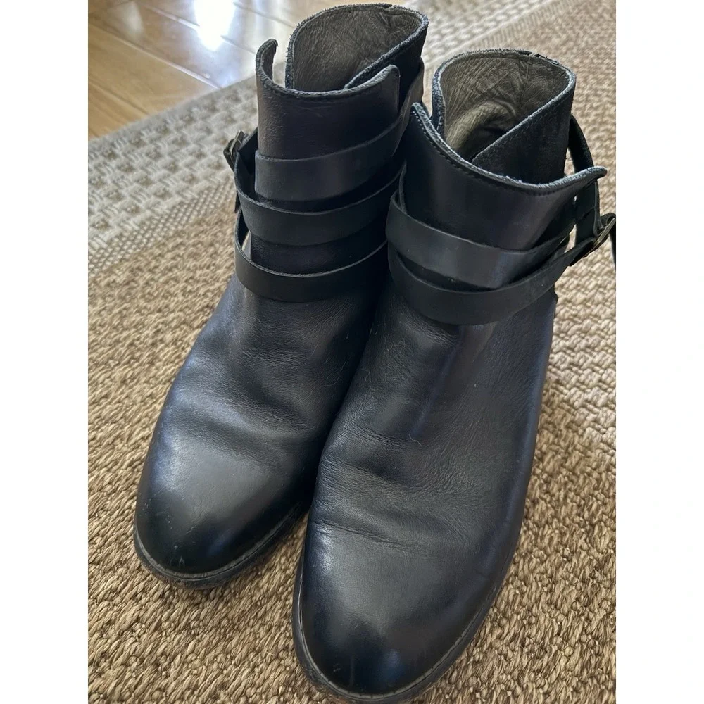 H by Hudson Vintage Black Leather And Suede Chelsea Boots With Straps‎ Size 41